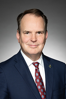 Steven MacKinnon