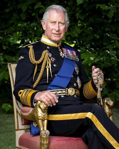 Sa Majesté le roi Charles III
