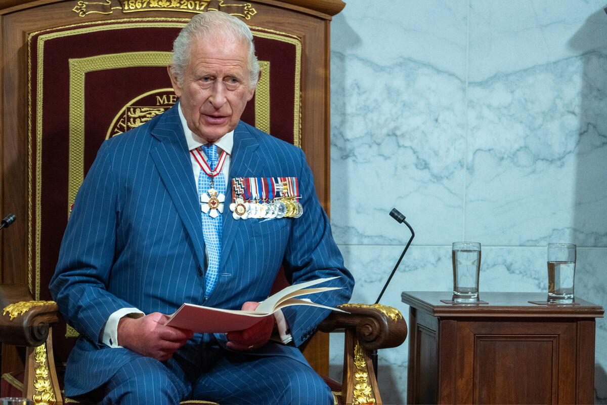 Le Roi, alors prince de Galles, à Yellowknife